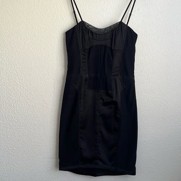 NWOT Nicole Miller Collection | Form-Fitting Cocktail Dress with Detail - Black - Picture 2 of 10